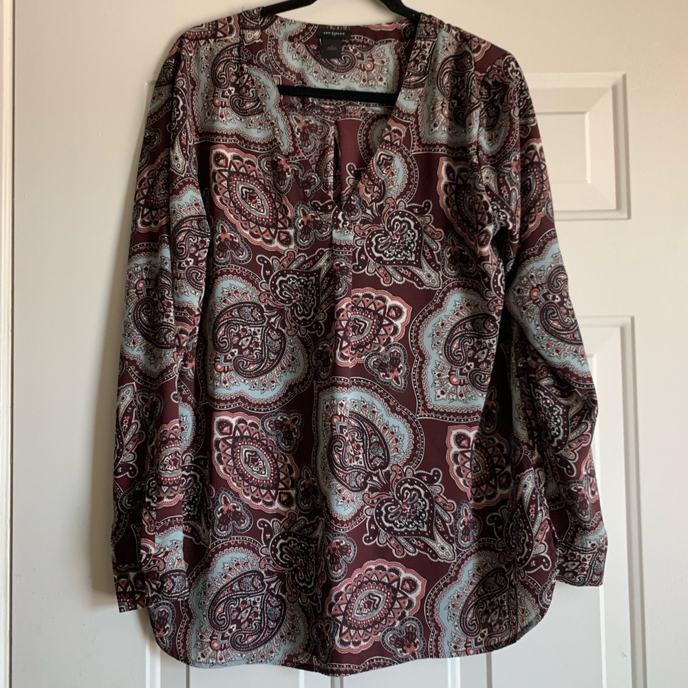 Ann Taylor- women’s clothing